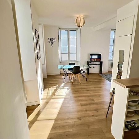 Wonderhost, Au Coeur Du Quartier Du Chateau Pau Exteriör bild