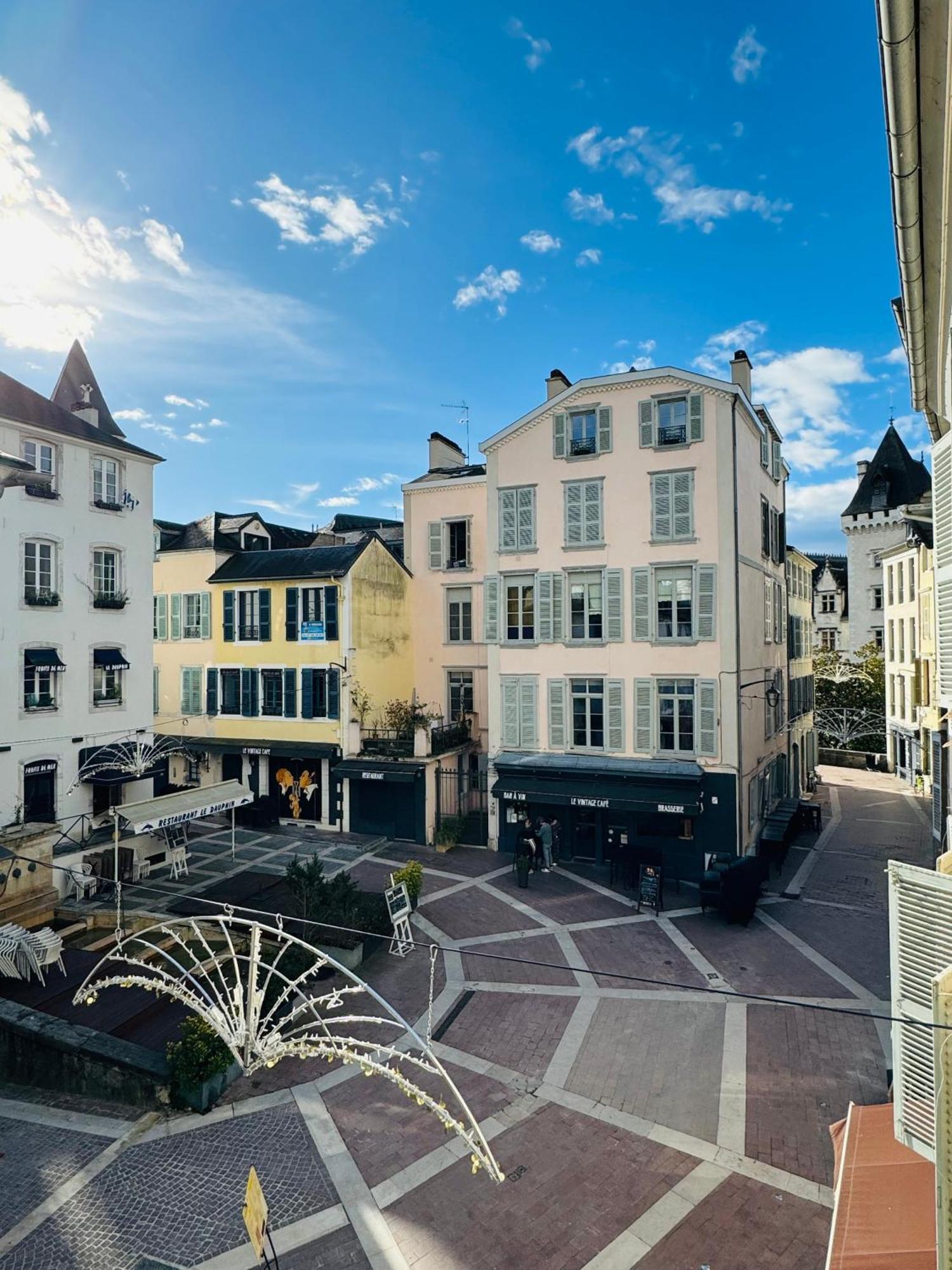 Wonderhost, Au Coeur Du Quartier Du Chateau Pau Exteriör bild